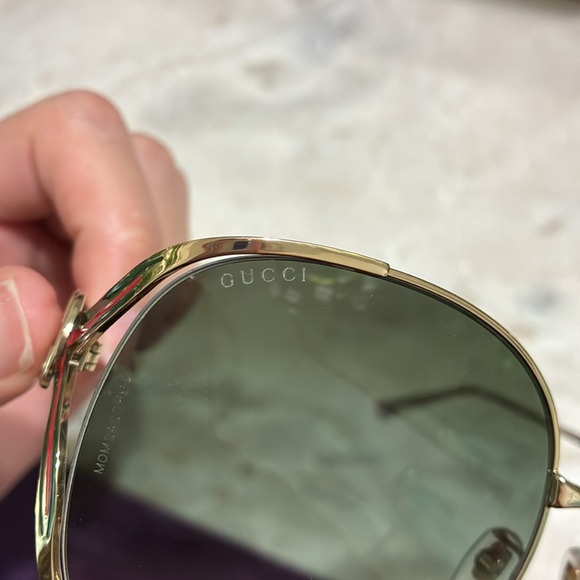 Gucci sunglasses GG0225S - Picture 6 of 17